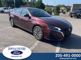 Used 2024 Nissan Altima 2.5 SV image 1