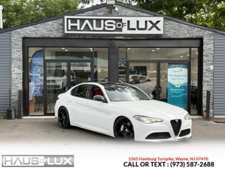 Used 2019 Alfa Romeo Giulia AWD image 1