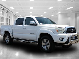 Used 2015 Toyota Tacoma PreRunner image 1