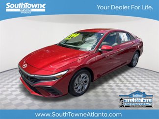 Used 2024 Hyundai Elantra SEL image 1