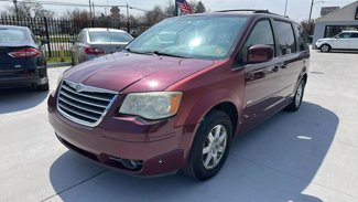 Used 2008 Chrysler Town & Country Touring image 1