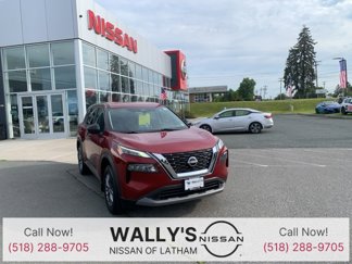 Used 2022 Nissan Rogue S image 1