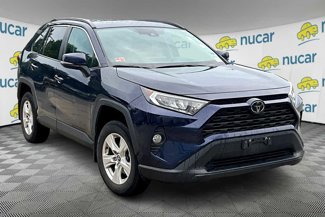 Used 2021 Toyota RAV4 XLE image 1