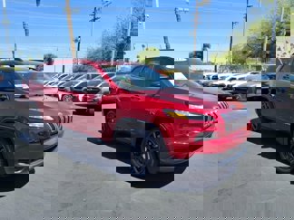 Used 2017 Jeep Cherokee Sport image 1