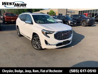 Used 2020 GMC Terrain Denali w/ Denali Premium Package image 1