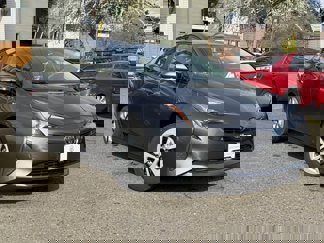 Used 2017 Toyota Prius Three Touring image 1