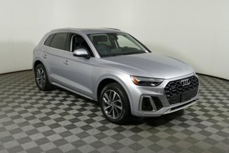 Used 2022 Audi Q5 2.0T Premium w/ Convenience Package image 1