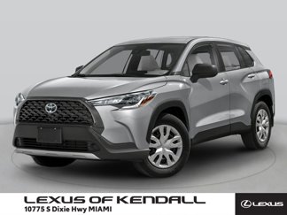 Used 2023 Toyota Corolla Cross XLE image 1