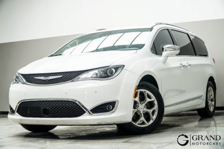 Used 2019 Chrysler Pacifica Limited w/ Advanced Safetytec Group image 1