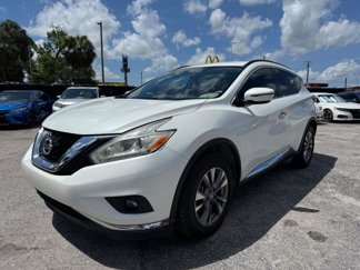 Used 2017 Nissan Murano SV image 1
