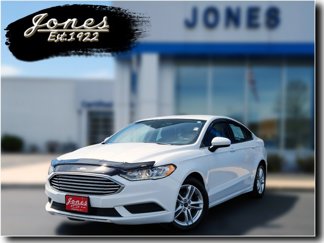 Used 2018 Ford Fusion SE image 1