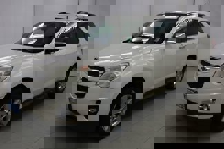 Used 2015 Chevrolet Equinox LT w/ Chrome Appearance Package image 1