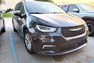 Used 2022 Chrysler Pacifica Limited image 1