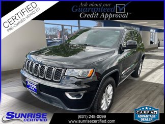 Used 2021 Jeep Grand Cherokee Laredo image 1