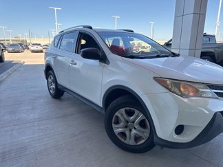 Used 2015 Toyota RAV4 LE image 1