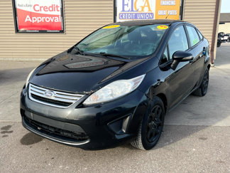 Used 2013 Ford Fiesta SE image 1