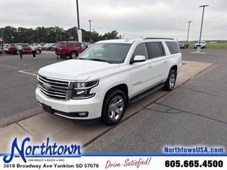 Used 2016 Chevrolet Suburban LT image 1