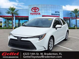 Certified 2024 Toyota Corolla LE image 1