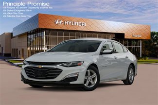 Used 2020 Chevrolet Malibu LS w/ Driver Confidence Package II image 1
