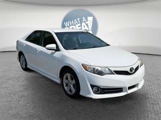 Used 2014 Toyota Camry SE image 1