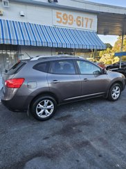 Used 2009 Nissan Rogue SL w/ Premium Pkg image 1