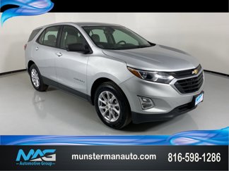 Used 2018 Chevrolet Equinox LS image 1