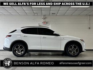 Used 2022 Alfa Romeo Stelvio Ti image 1