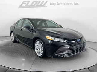 Used 2020 Toyota Camry XLE image 1