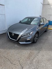 Used 2021 Nissan Altima 2.5 SV image 1