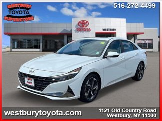 Used 2023 Hyundai Elantra Limited image 1