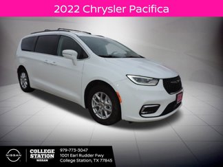 Used 2022 Chrysler Pacifica Touring-L image 1