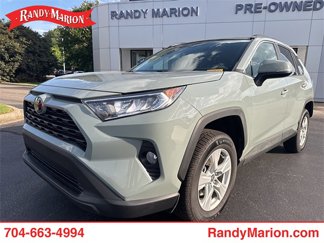 Used 2021 Toyota RAV4 XLE image 1