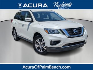 Used 2017 Nissan Pathfinder SV image 1