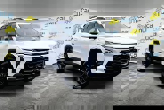 Used 2024 Chevrolet Trax ACTIV w/ Driver Confidence Package image 1