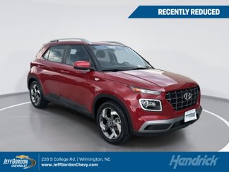 Used 2022 Hyundai Venue Limited image 1