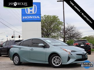 Used 2017 Toyota Prius Four image 1