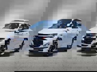 Used 2023 Chevrolet Malibu LT image 1