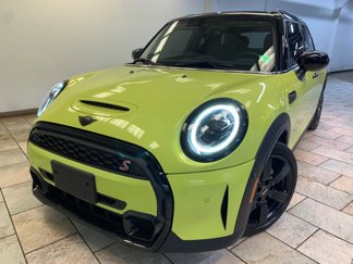 Used 2023 MINI Cooper S image 1