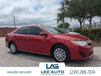 Used 2013 Toyota Camry LE image 1