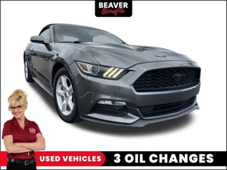 Used 2016 Ford Mustang Convertible image 1