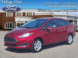 Used 2015 Ford Fiesta SE image 1
