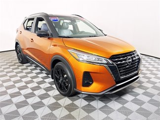 Certified 2022 Nissan Kicks SR image 1