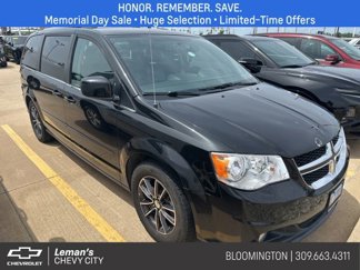 Used 2017 Dodge Grand Caravan SXT image 1
