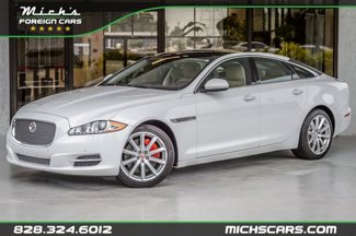 Used 2015 Jaguar XJ image 1