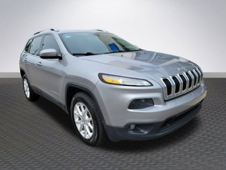 Used 2016 Jeep Cherokee Latitude image 1