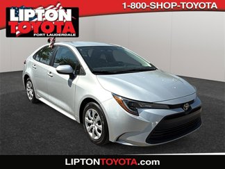 Used 2024 Toyota Corolla LE image 1