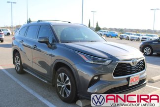 Used 2021 Toyota Highlander XLE image 1