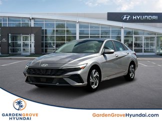 New 2025 Hyundai Elantra SEL image 1