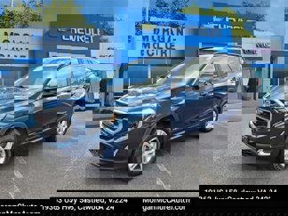 Used 2021 GMC Terrain SLE w/ Driver Convenience Package image 1