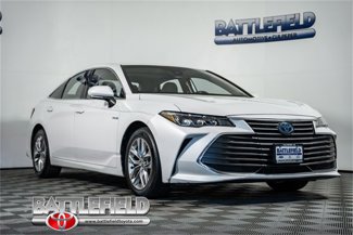 Used 2020 Toyota Avalon XLE w/ Moonroof Package image 1